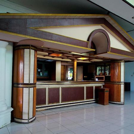 Oyo 2360 Hotel Rio Bengkulu Kültér fotó