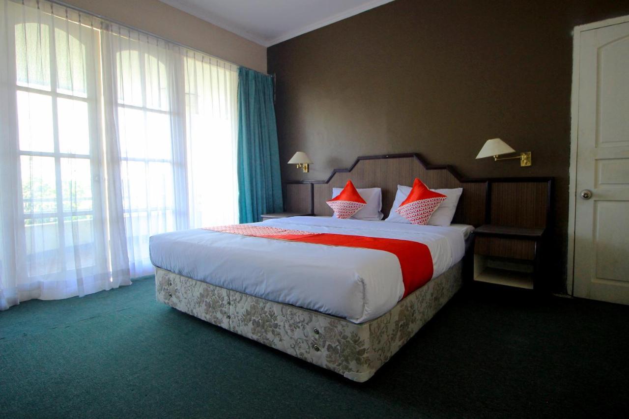 Oyo 2360 Hotel Rio Bengkulu Kültér fotó