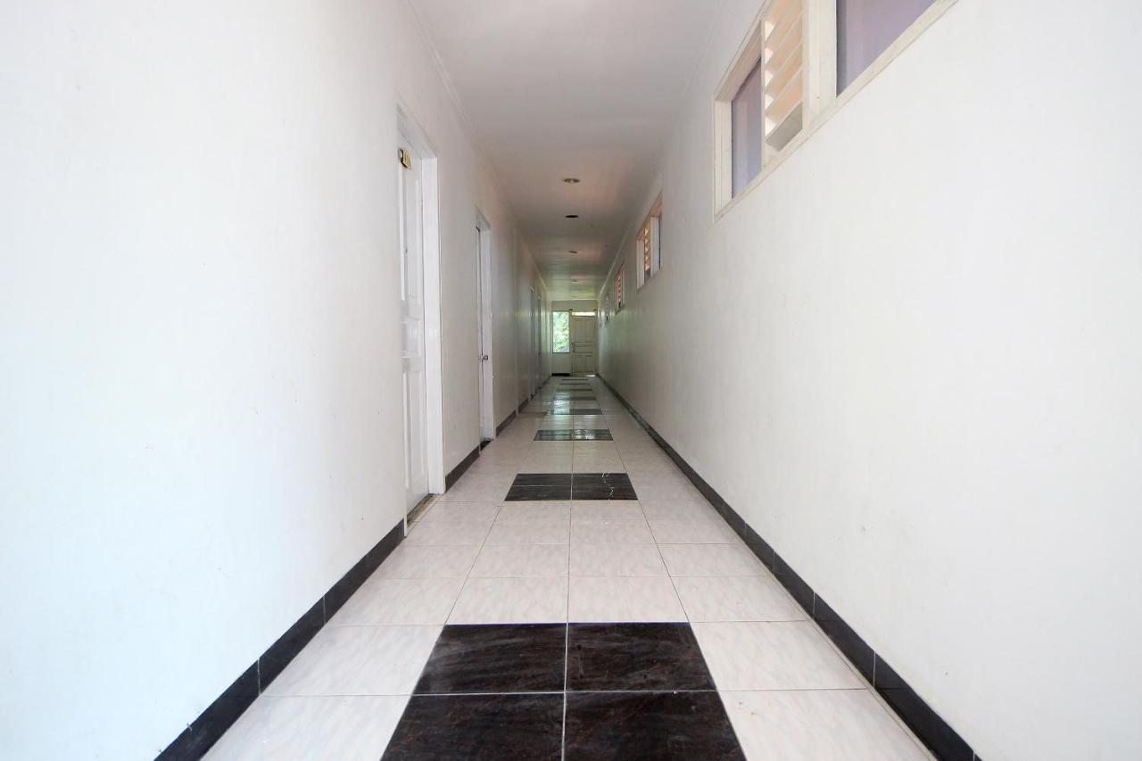 Oyo 2360 Hotel Rio Bengkulu Kültér fotó