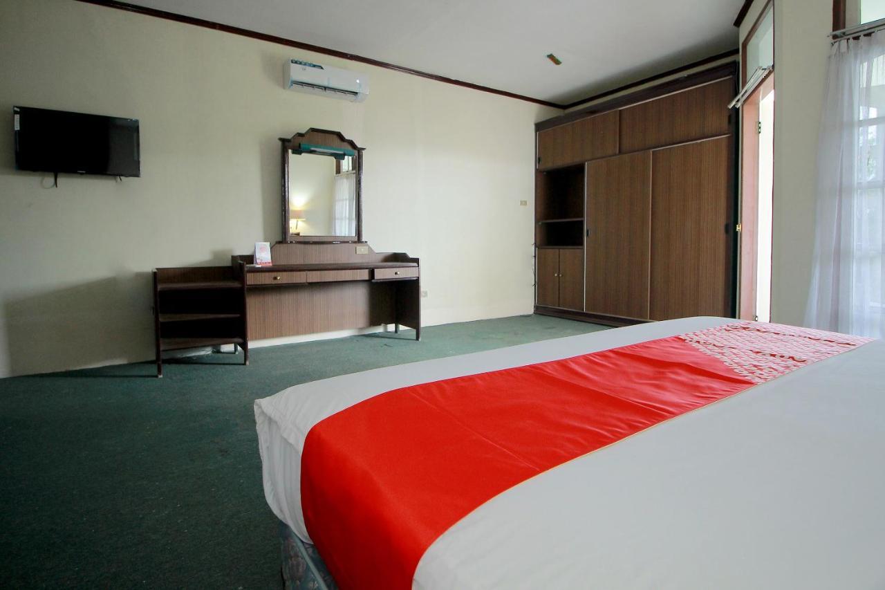 Oyo 2360 Hotel Rio Bengkulu Kültér fotó