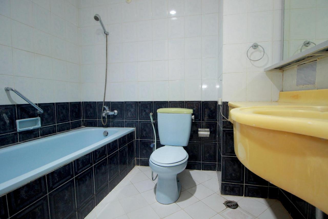 Oyo 2360 Hotel Rio Bengkulu Kültér fotó