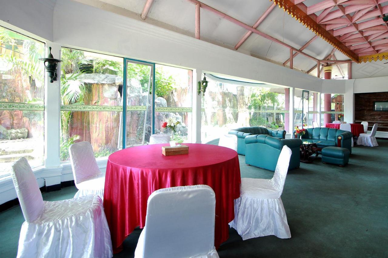 Oyo 2360 Hotel Rio Bengkulu Kültér fotó