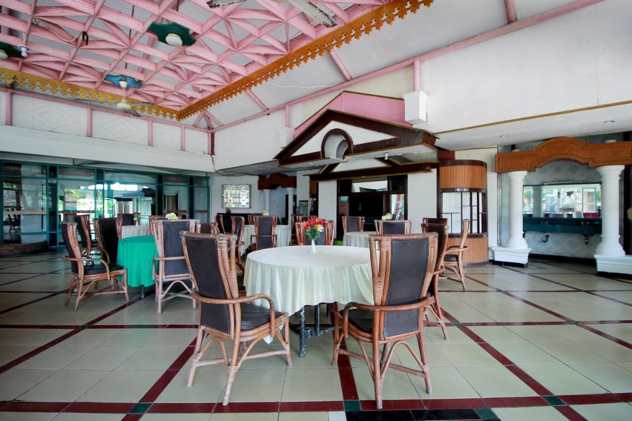Oyo 2360 Hotel Rio Bengkulu Kültér fotó